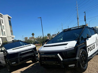 Un milliardaire donne 10 Cybertruck à la police de Las Vegas