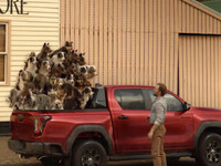 Comment la marque Toyota fait-elle pour se faire régulièrement censurer ses pubs ?