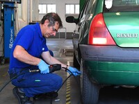 Contrôle technique : malgré des voitures toujours plus vieilles, leur bonne santé à de quoi nous rassurer