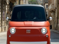 Heureusement, vous n&rsquo;êtes pas obligé de choisir ce nouveau orange sur la Fiat Topolino améliorée