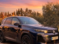 On a mesuré des choses surprenantes au volant du Citroên ë-C5 Aircross Grande Autonomie