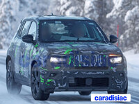 Voiture de l’année 2023, le petit SUV Jeep Avenger s’apprête à bénéficier d’un restylage. Il est déjà en période de mise au point.