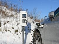 Voitures électriques : quelles sont les plus endurantes en conditions hivernales extrêmes ?