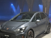 La Cupra Born restylée change peu, est-ce que c&rsquo;est un problème ?