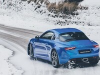 Petit à petit, la meilleure sportive du moment disparaît, à commencer par la version la moins chère